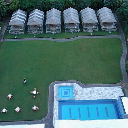 Four Banyans Spirit&Nature Resort Rāipur Extérieur photo