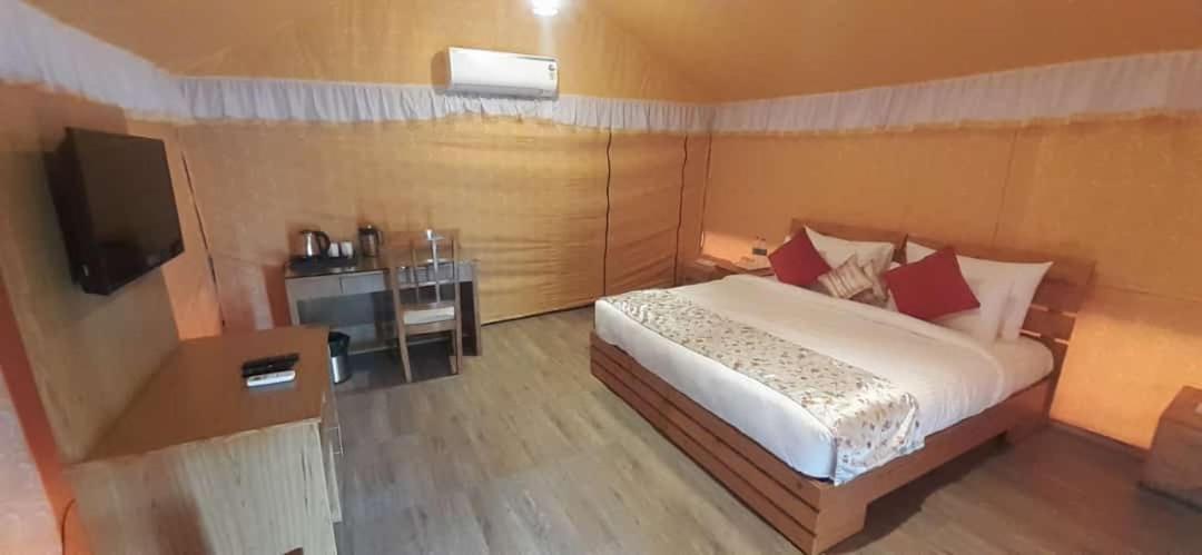 Four Banyans Spirit&Nature Resort Rāipur Extérieur photo