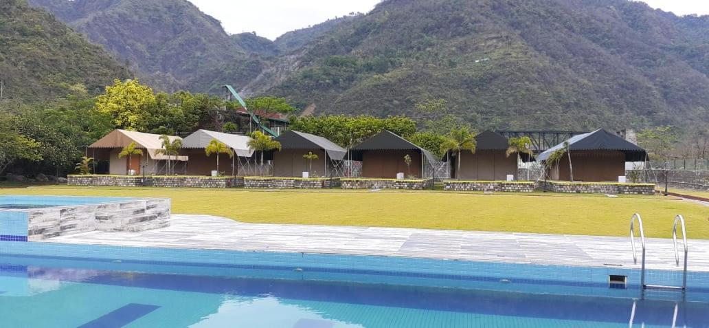 Four Banyans Spirit&Nature Resort Rāipur Extérieur photo