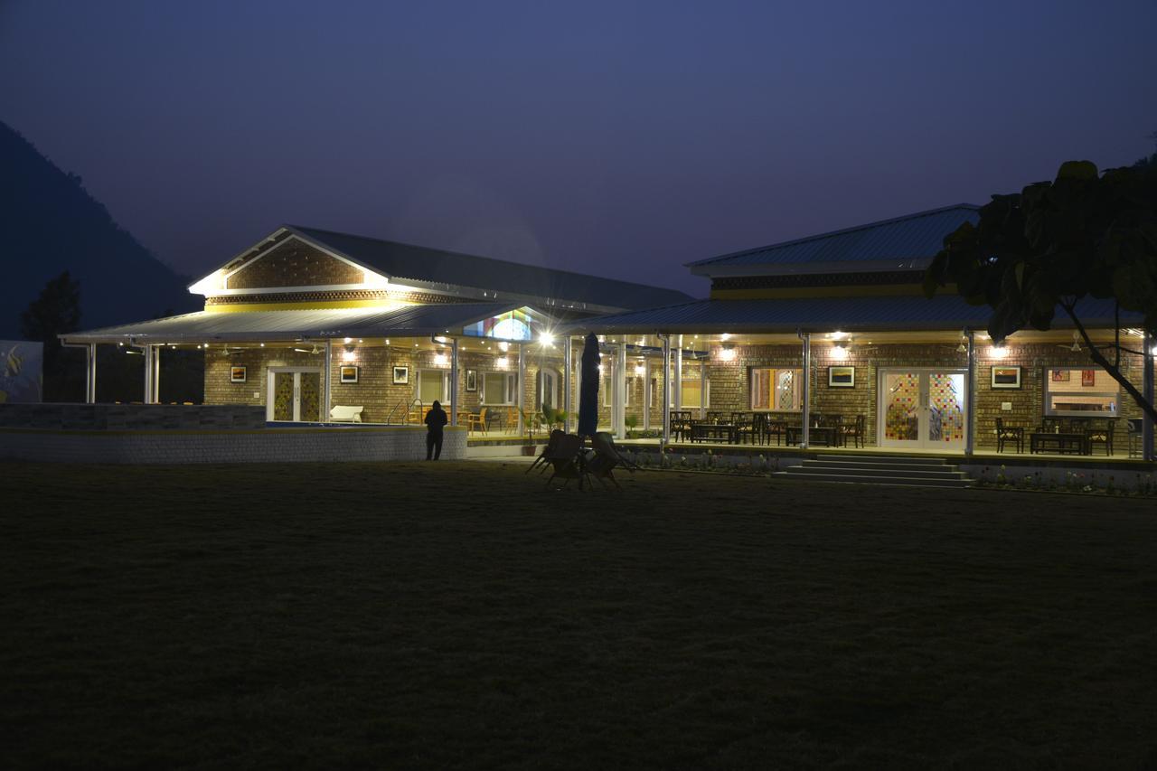 Four Banyans Spirit&Nature Resort Rāipur Extérieur photo